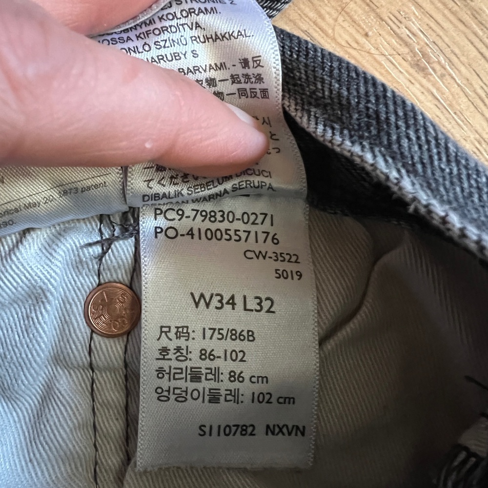 Men's Levis 501 Washed Black/Grey  34 X 32 Excellent - Picture 4 of 6